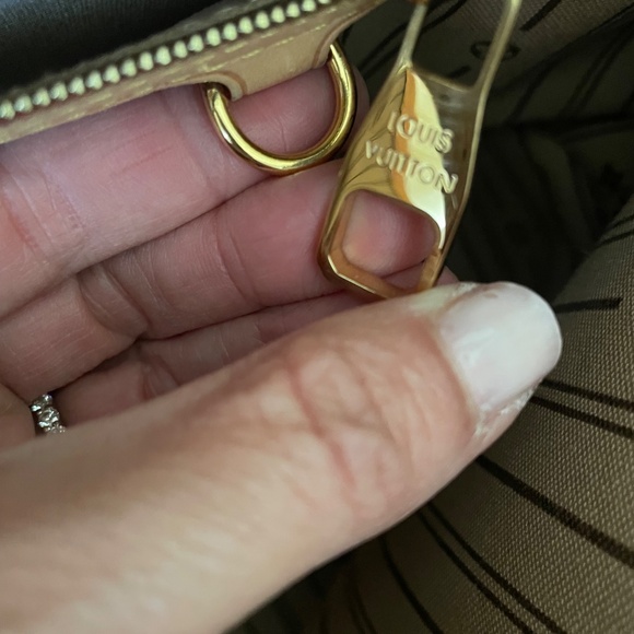 Louis Vuitton Monogram Delightful Tote - Picture 9 of 12